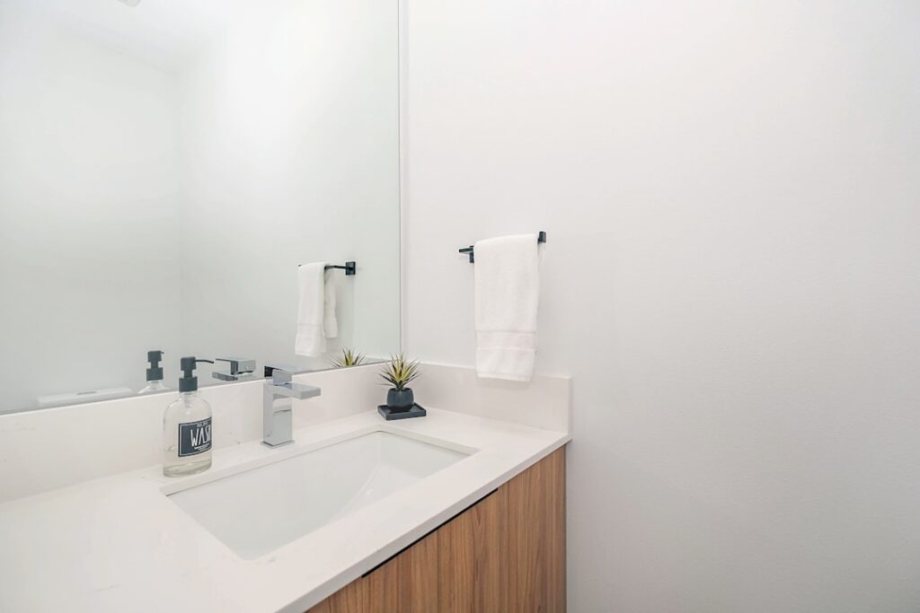 Photo Bathroom decorating